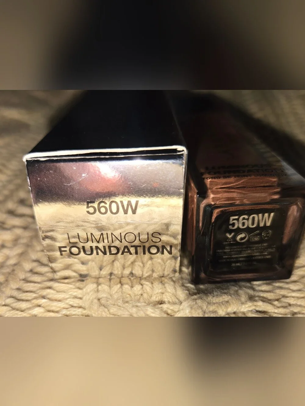 Anastasia Beverly Hills Luminous Foundation - 560W